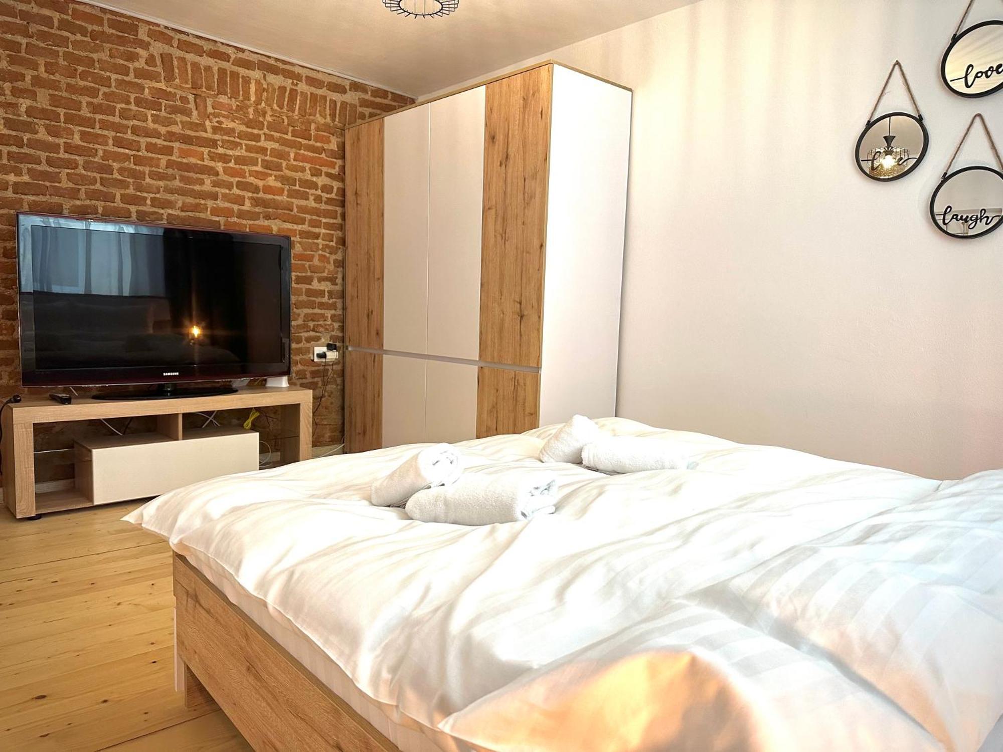 4Friendscentrubrasov Apartment Exterior foto